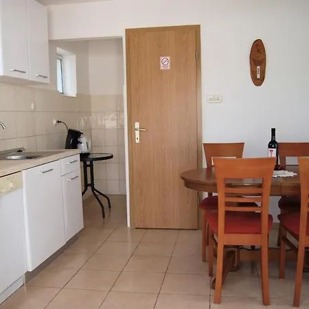 Lili Apartment *